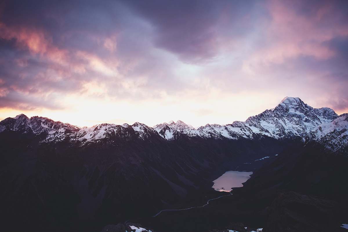 mountain range lanscape photo of mountain alps new zealand